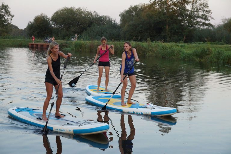 SUP Verleih Stand up Paddler