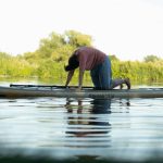 SUP Fitness mit Yoga Elementen - Training auf dem SUP Board bei Stand Up Paddler Oldenburg